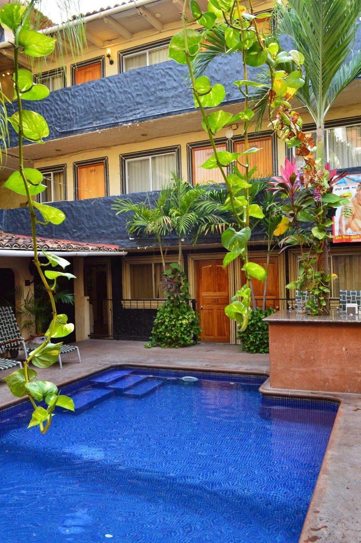 Hotel Mercurio - Gay Friendly Puerto Vallarta Bagian luar foto